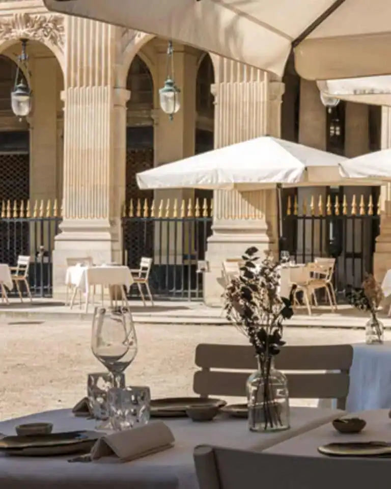 Palais Royal Restaurant vient de faire confiance à Century 21 Groupe Horeca